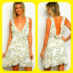 NWT FEMININE & FUN HONEY BELLE FLORAL WRAP DRESS